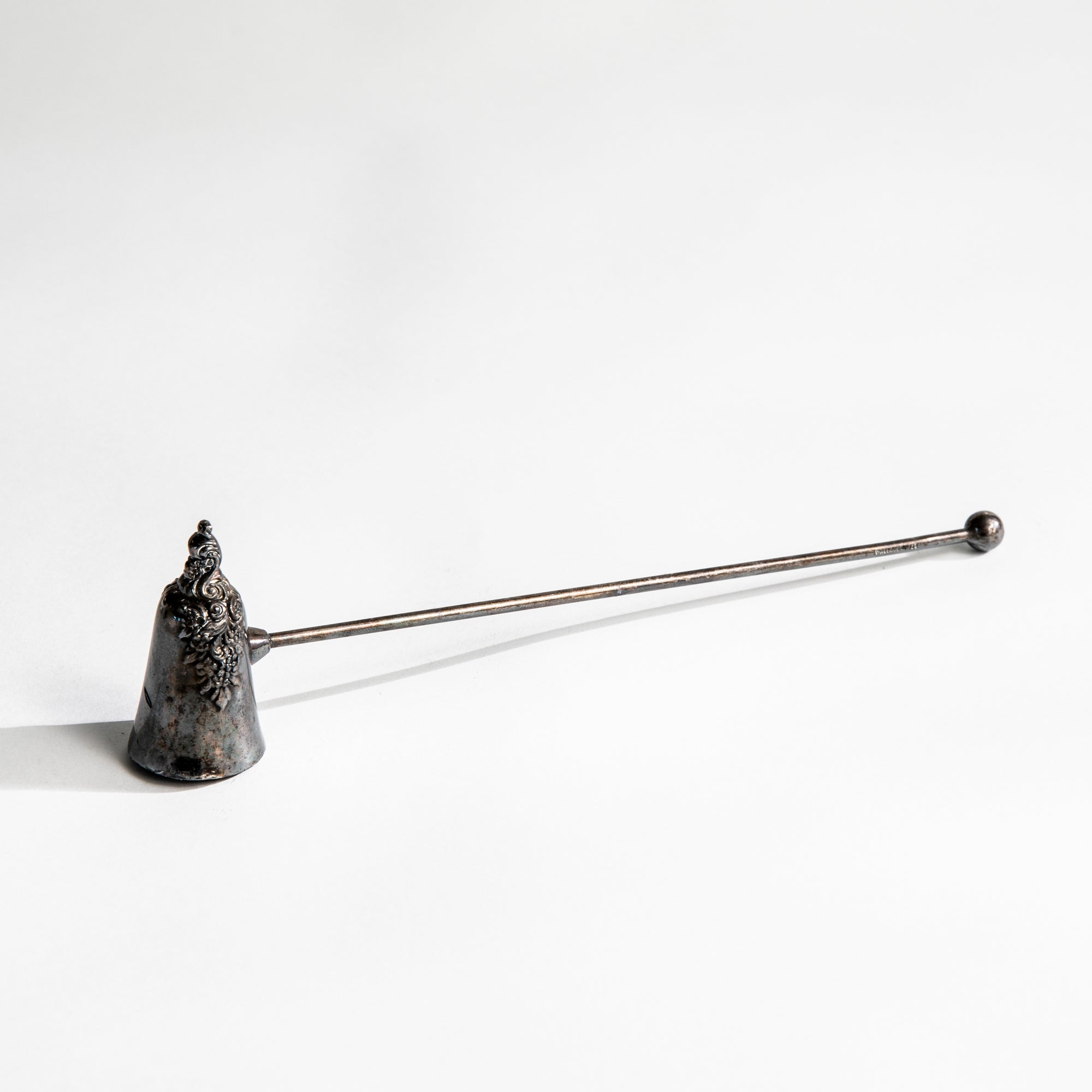 VINTAGE CANDLE SNUFFER Nº32